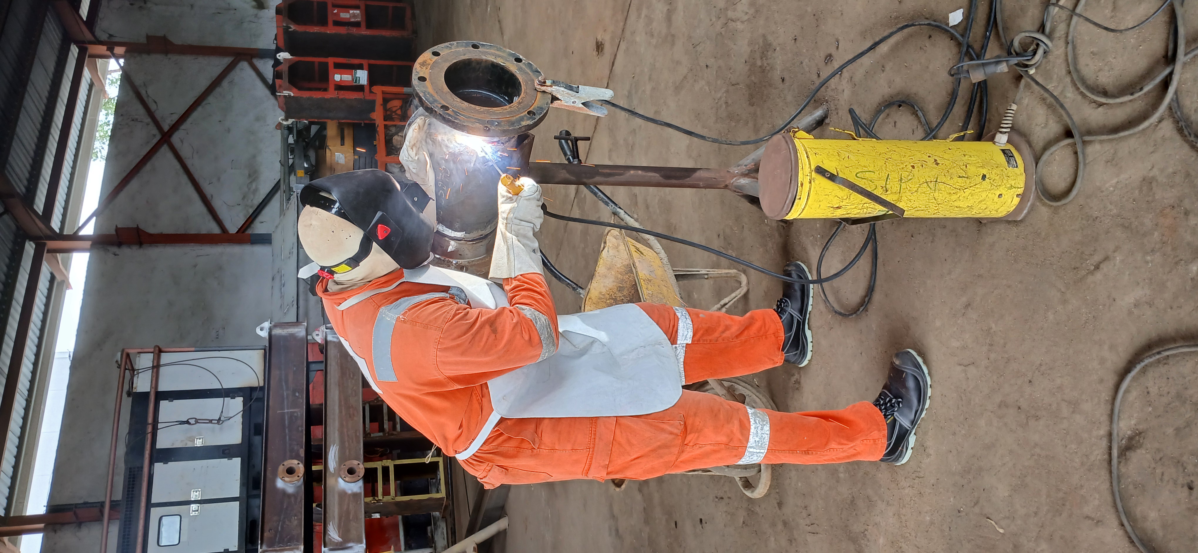 Tuyauterie riser perenco