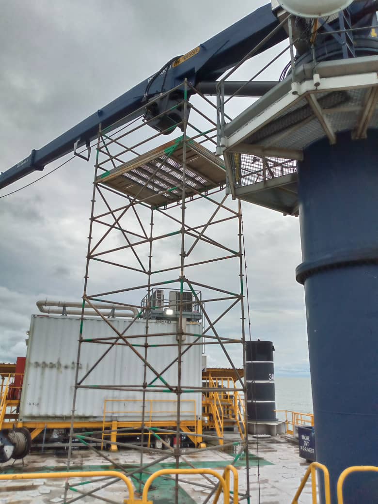 Montage de la grue perenco