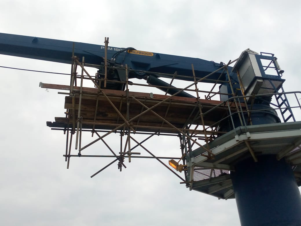 Montage de la grue perenco